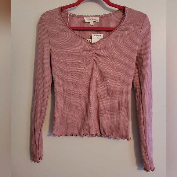 Pink long sleeve - Picture 1 of 3